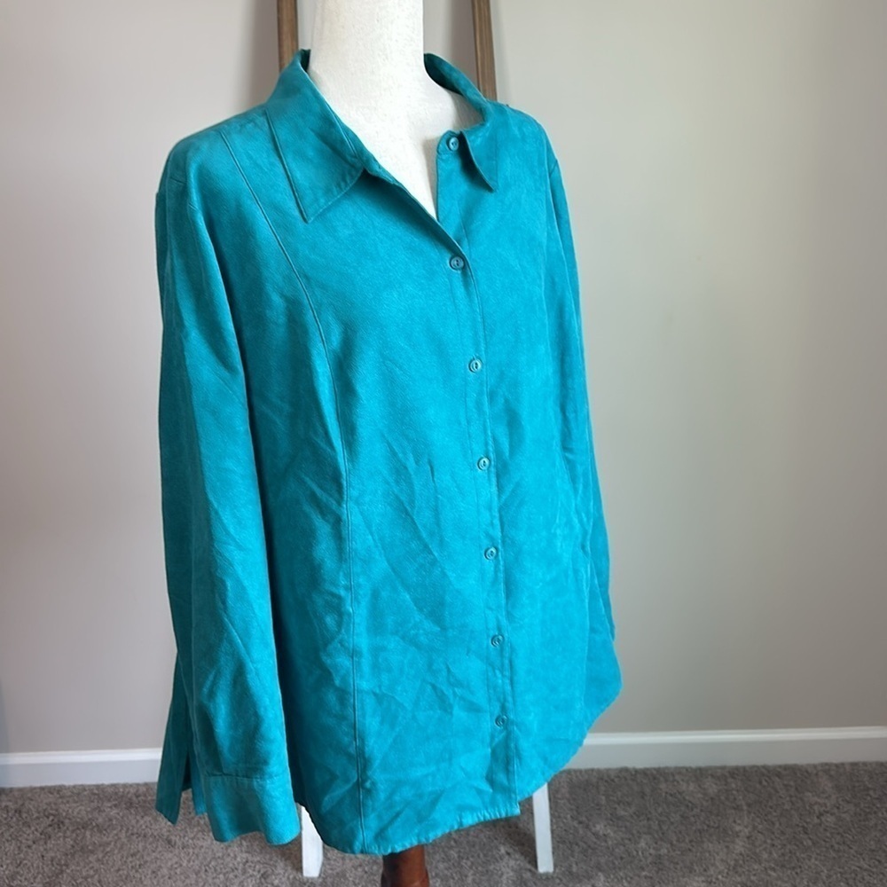 Catherines Long Sleeve Button Down Suede Like Shirt Size 1X (18/20W) in GUC - Picture 17 of 17